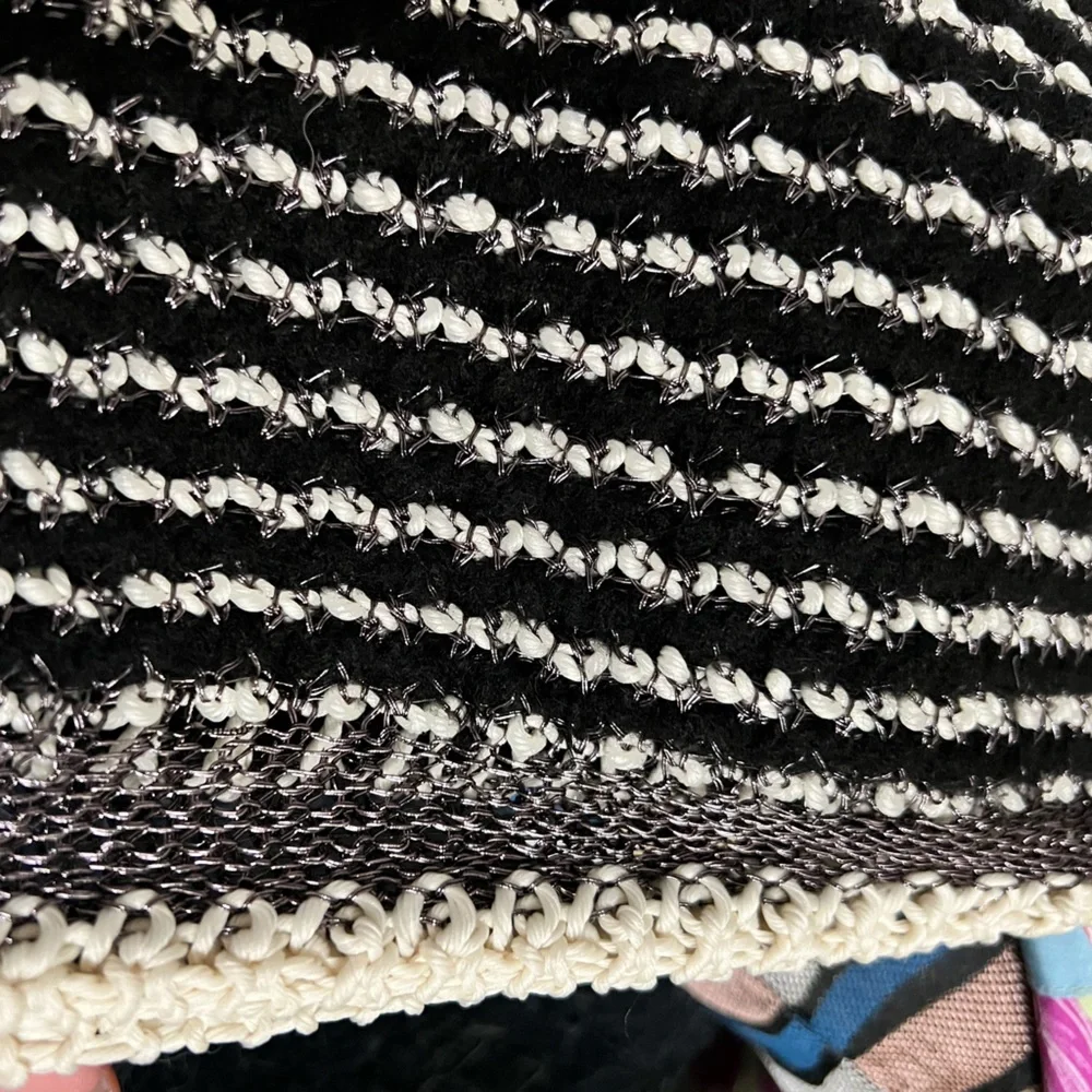 NWT THEORY Text Stripe PO Crewneck Sweater in Striped Wool Blend size P - Picture 5 of 6